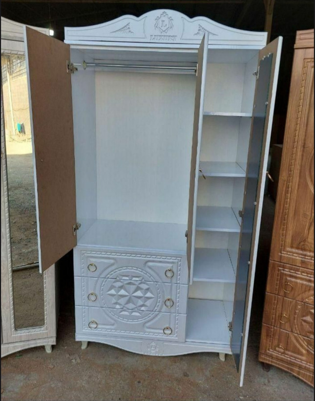 کمدومیزارایش
