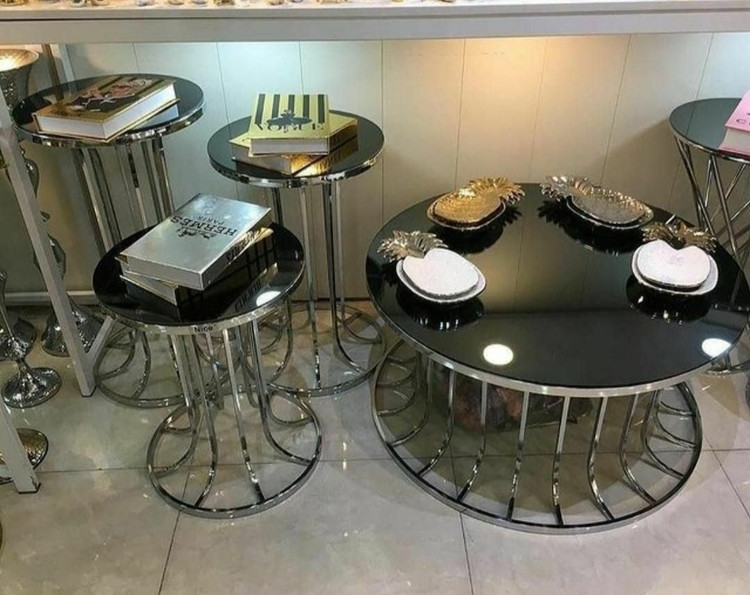 جلو مبلی